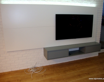 panel_tv_lakier (2).JPG